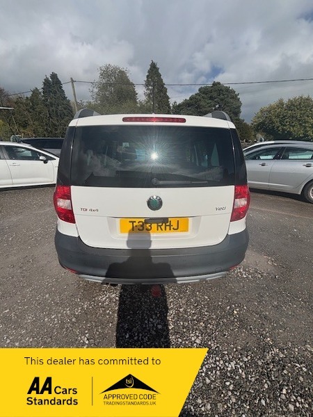 Skoda Yeti Laurin And Klement Tdi T33RHJ White #4