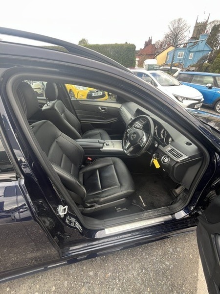 Mercedes-Benz E Class E220 Bluetec Amg Night P14TUB Blue #6