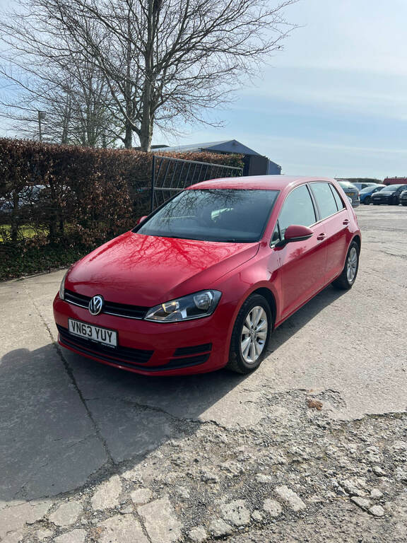 Volkswagen Golf 1.6 Tdi 105 Se VN63YUY Red #2