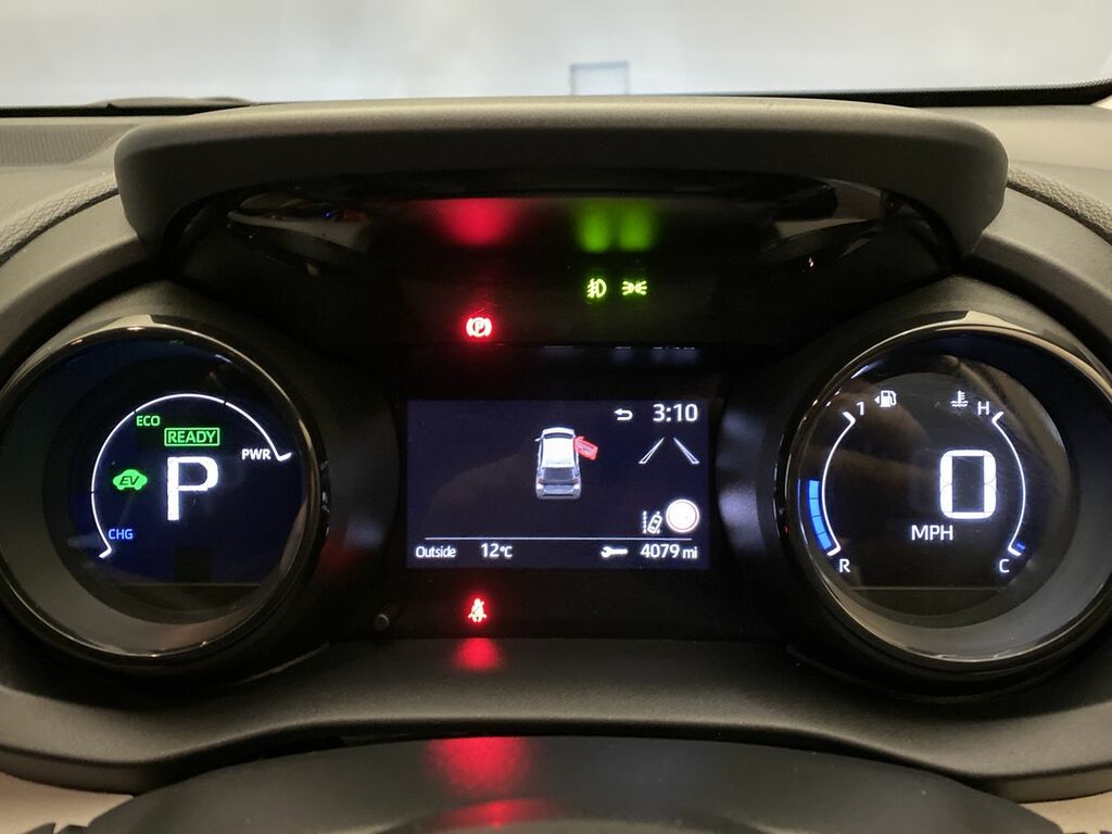 Toyota Yaris 1.5 Vvt-h Excel Nq URZ4148 #6