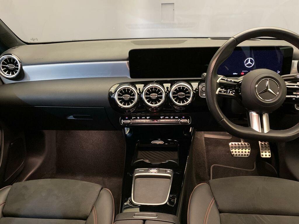 Mercedes-Benz A Class A200d 2.0 150 Bhp Amg Line Premium Plus 8G-dct KS73ODL #5