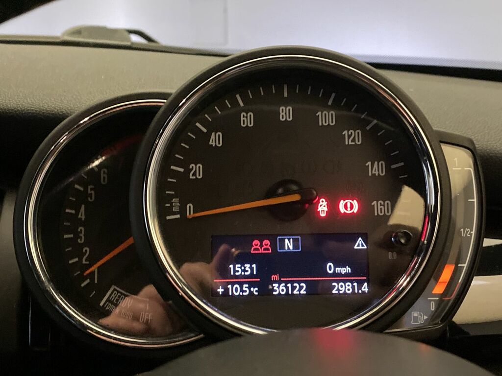 Mini Hatch 1.5T 136 Bhp Cooper John Cooper Sports Pack FV67AEP #6