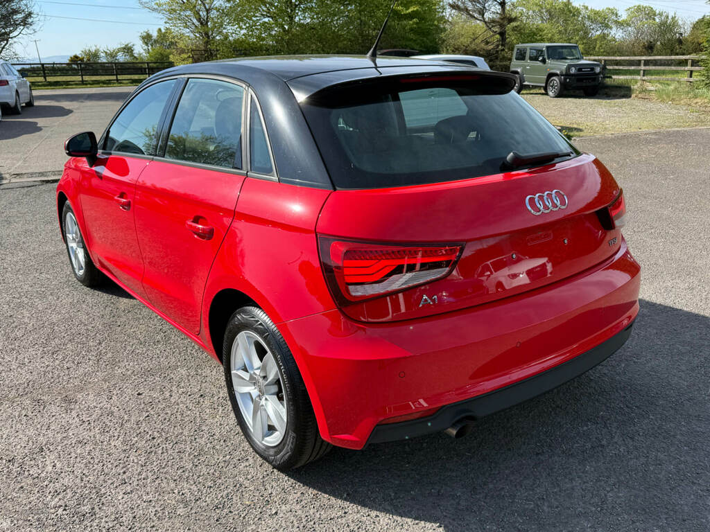 Audi A1 1.0 Tfsi Sport S-tronic Red #5