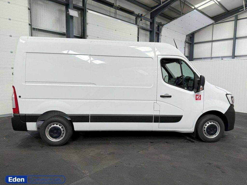 Renault Master 2L Advance White #2