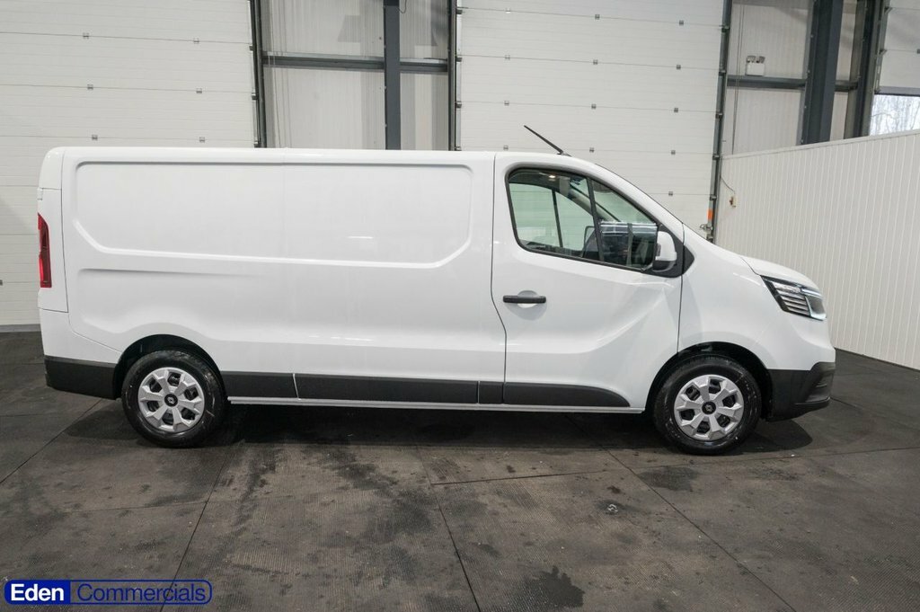 Renault Trafic 2L Advance YF75OKB White #3