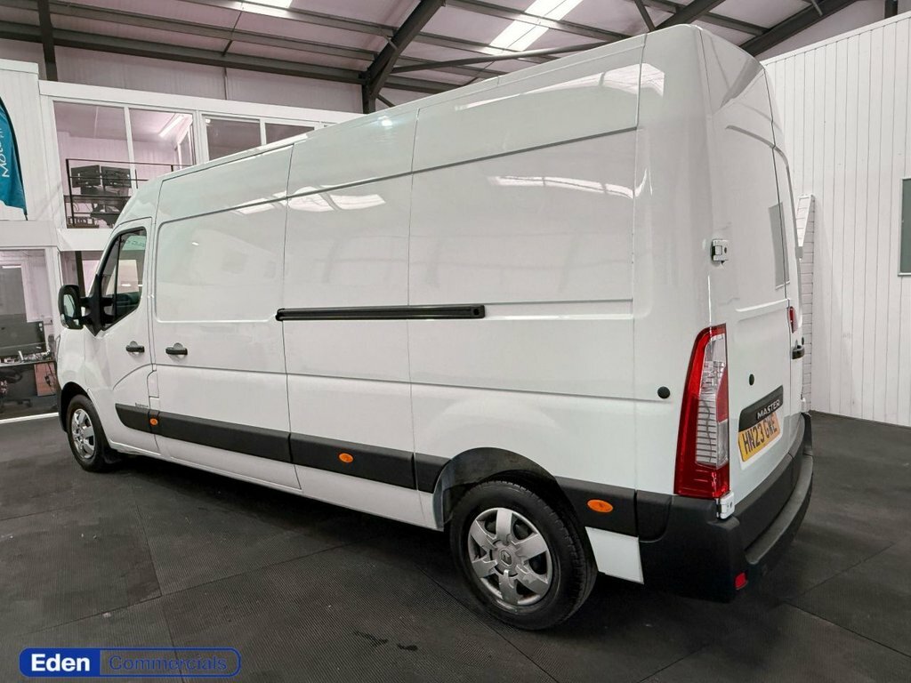 Renault Master 2.3L Business HN23GWE White #6