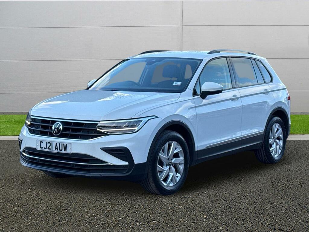 Volkswagen Tiguan Life CJ21AUW White #3