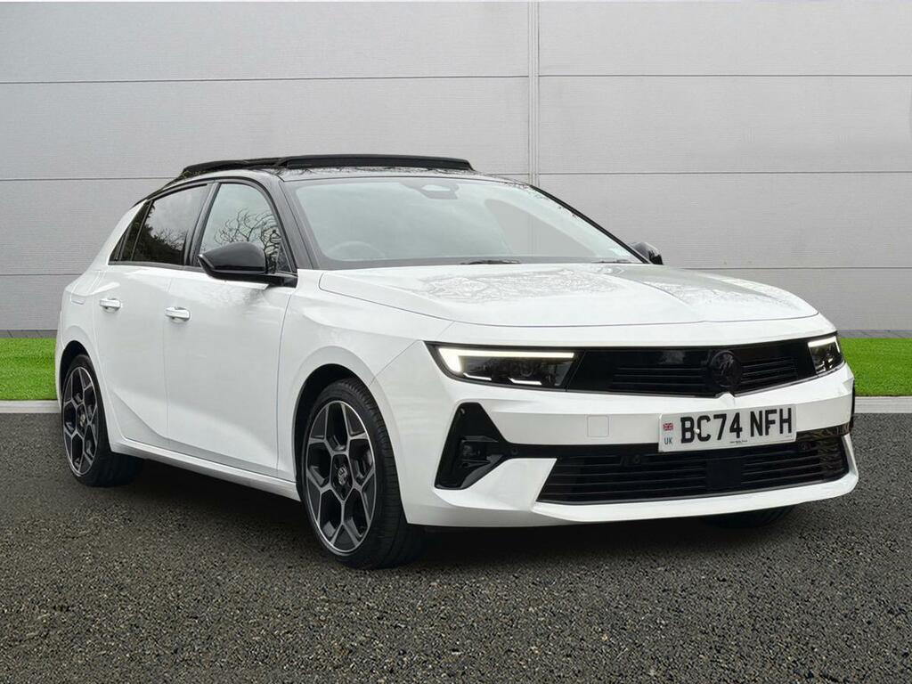 Vauxhall Astra Hatchback White
