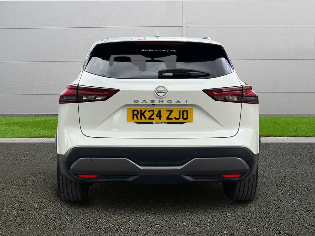 Nissan Qashqai Tekna RK24ZJO White #6