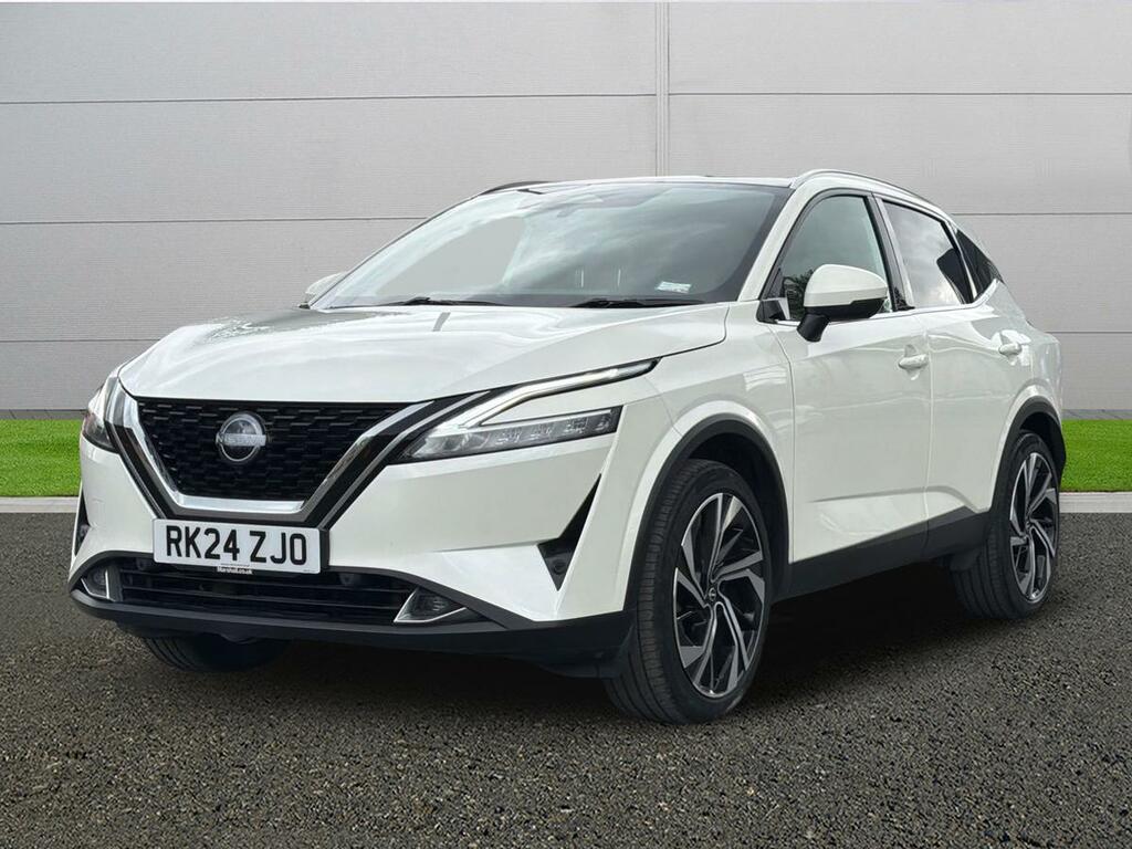 Nissan Qashqai Tekna RK24ZJO White #3