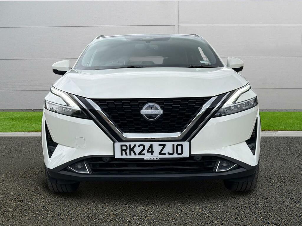 Nissan Qashqai Tekna RK24ZJO White #2