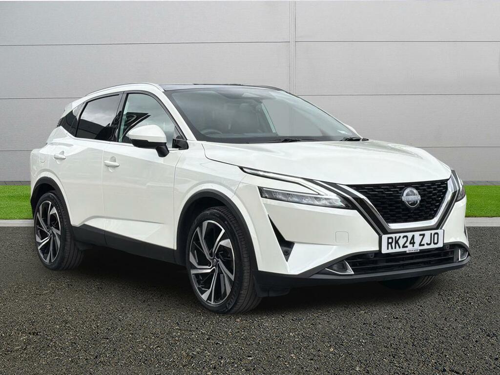 Nissan Qashqai Tekna White