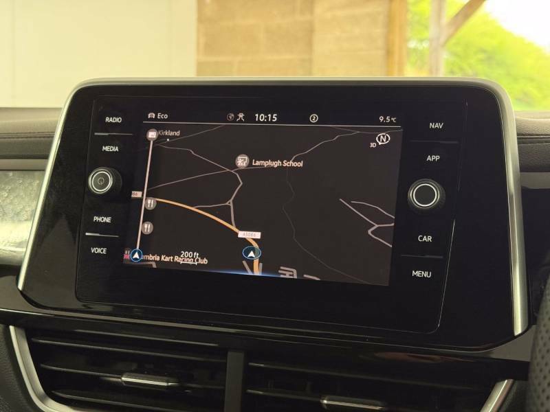 Volkswagen T-Roc 1.5 Tsi R-line - 2022 22 Black #6