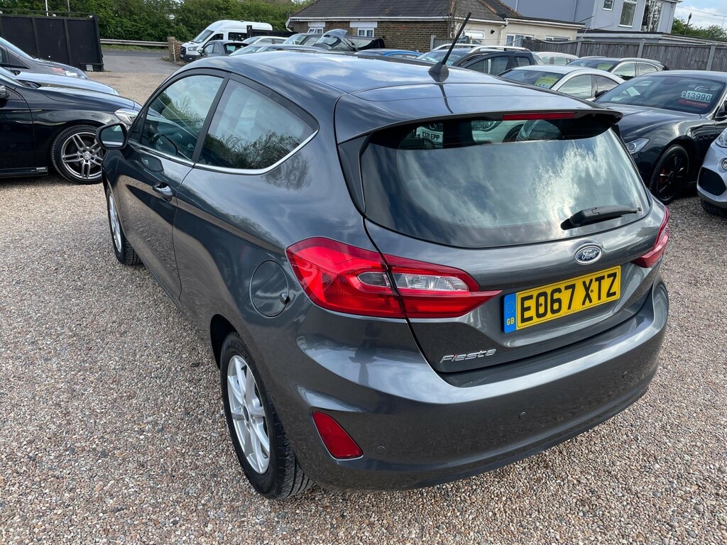 Ford Fiesta 1.1 Ti-vct Zetec Euro 6 Ss EO67XTZ Grey #4