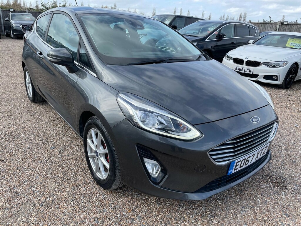 Ford Fiesta 1.1 Ti-vct Zetec Euro 6 Ss Grey