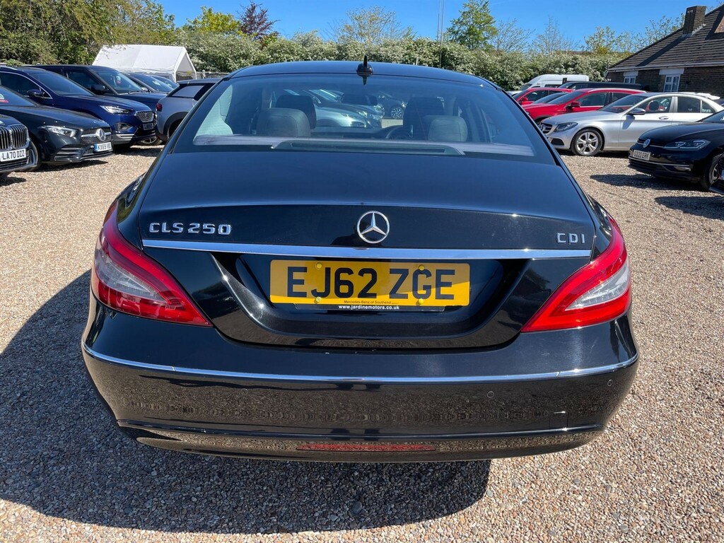 Mercedes-Benz CLS 2.1 Cls250 Cdi Blueefficiency Coupe G-tronic Euro  #6