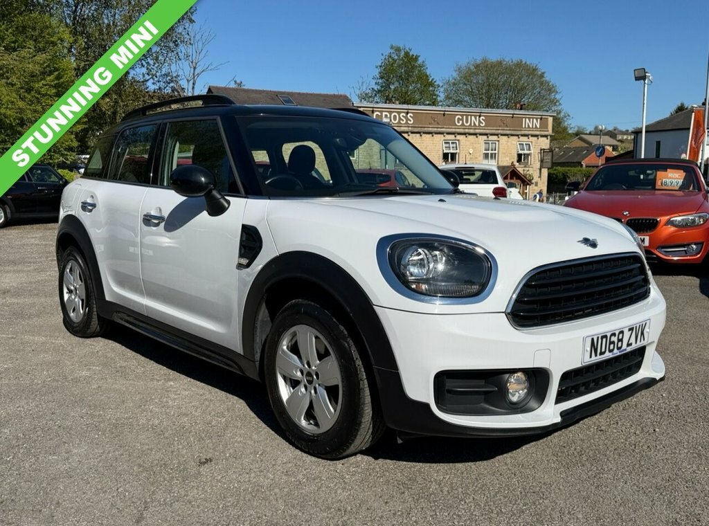 Mini Countryman 1.5L Cooper White