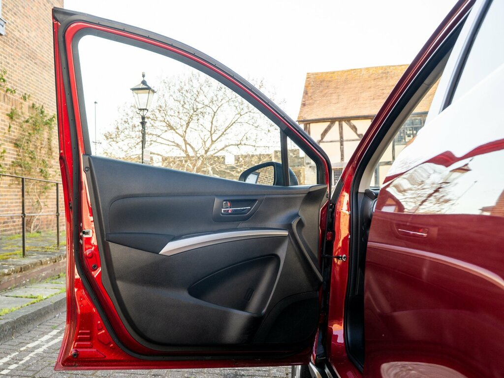 Suzuki SX4 1.4 Boosterjet Mhev Motion Suv Hybrid M Red #41