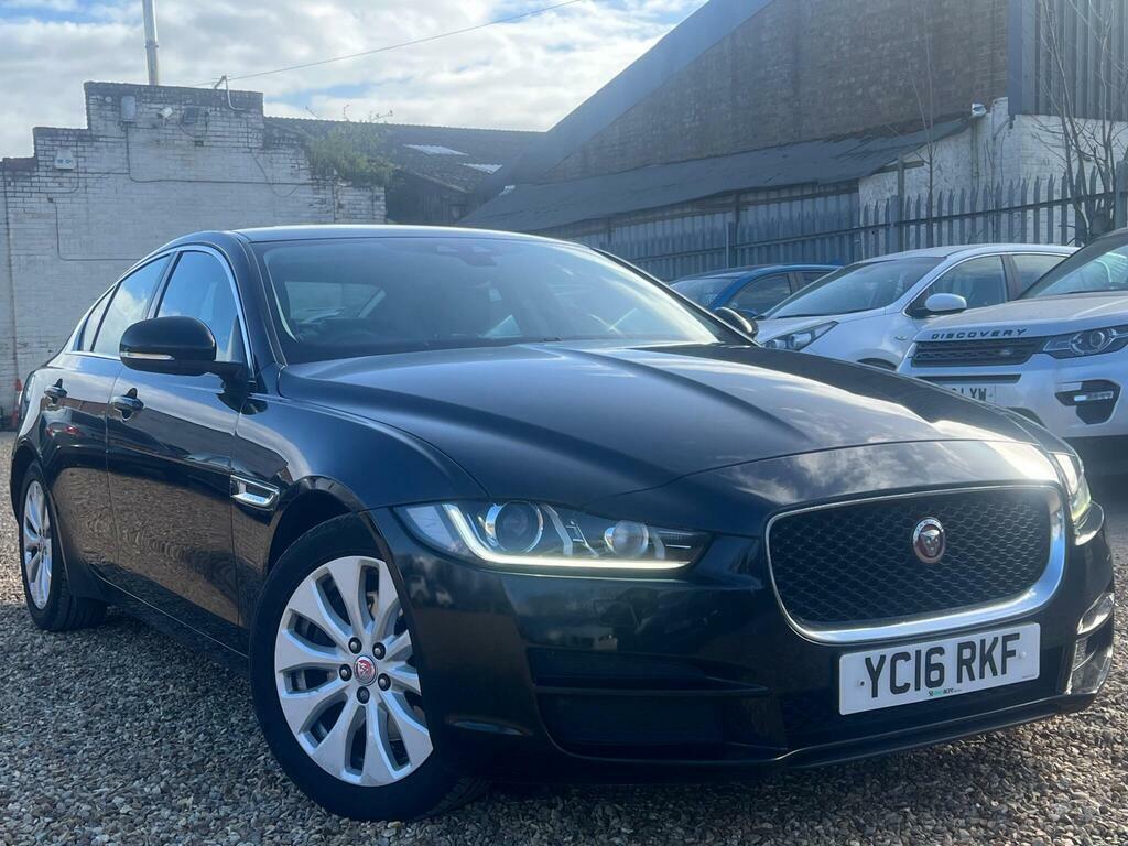 Jaguar XE 2.0D Portfolio Euro 6 S S Black