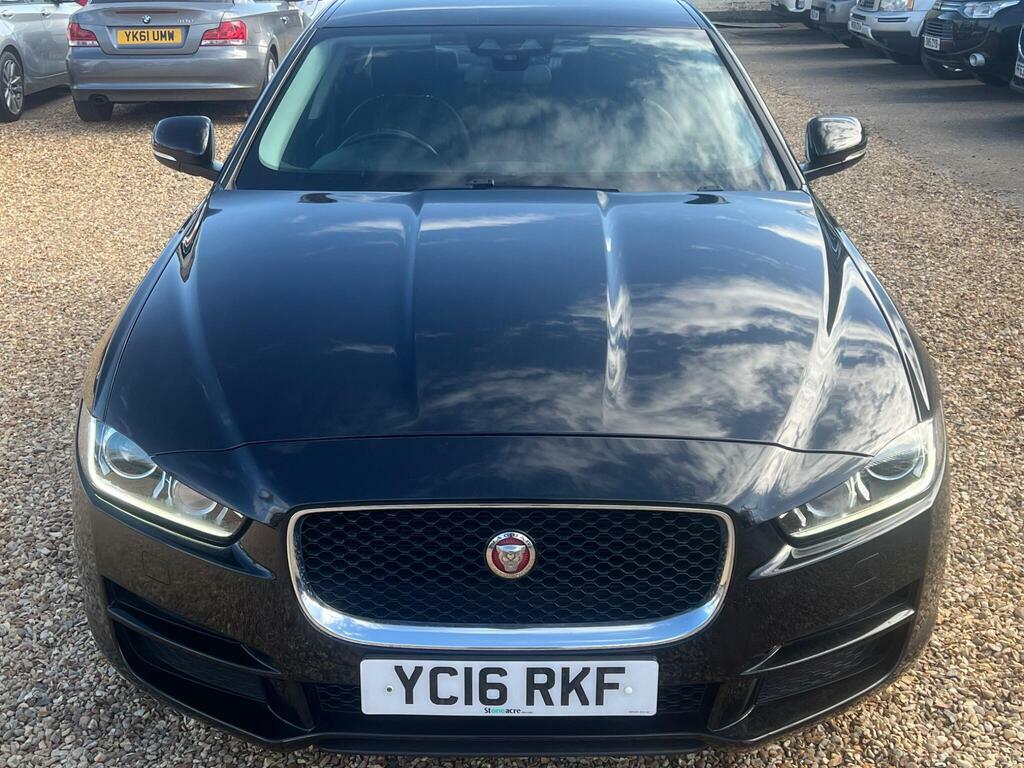 Jaguar XE 2.0D Portfolio Euro 6 S S Black #5