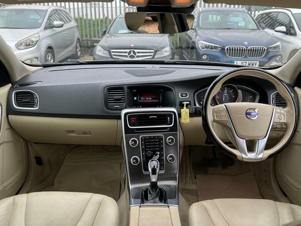 Volvo V60 2.0 D3 Se Lux Nav Euro 6 S S Gold #2