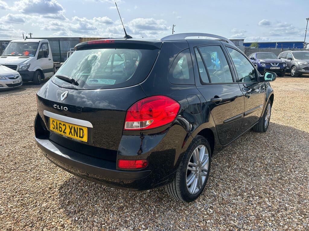 Renault Clio 1.2 Dynamique Tomtom Sport Tourer Euro 5 SA62XND Black #4