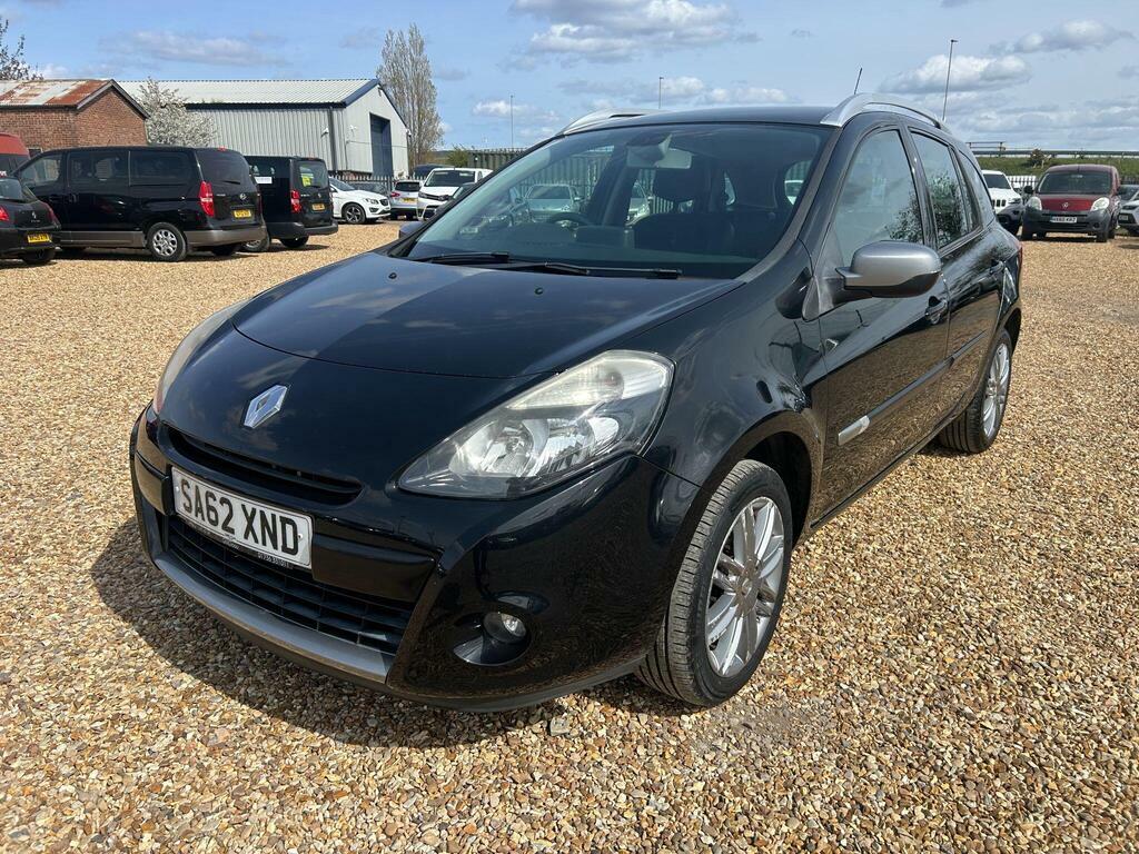 Renault Clio 1.2 Dynamique Tomtom Sport Tourer Euro 5 SA62XND Black #3