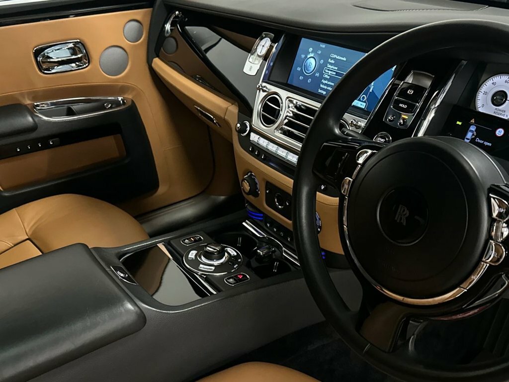 Rolls-Royce Ghost 6.6 V12 564 Bhp Blue #30