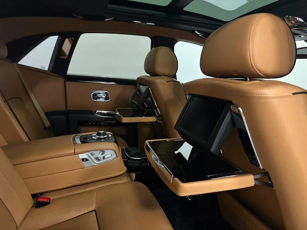 Rolls-Royce Ghost 6.6 V12 564 Bhp Blue #38