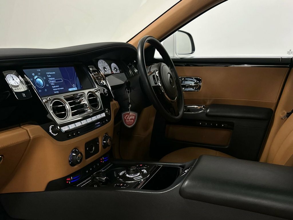 Rolls-Royce Ghost 6.6 V12 564 Bhp Blue #45
