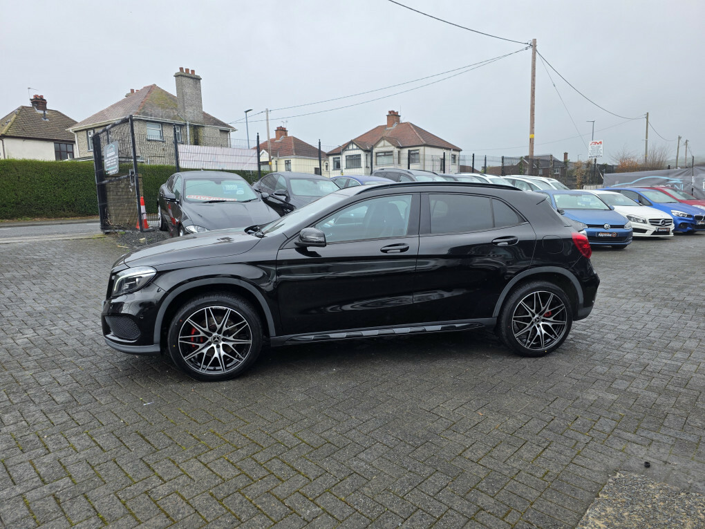 Mercedes-Benz GLA Class 220 D 4Matic Amg Line Premium DGZ3133 #2