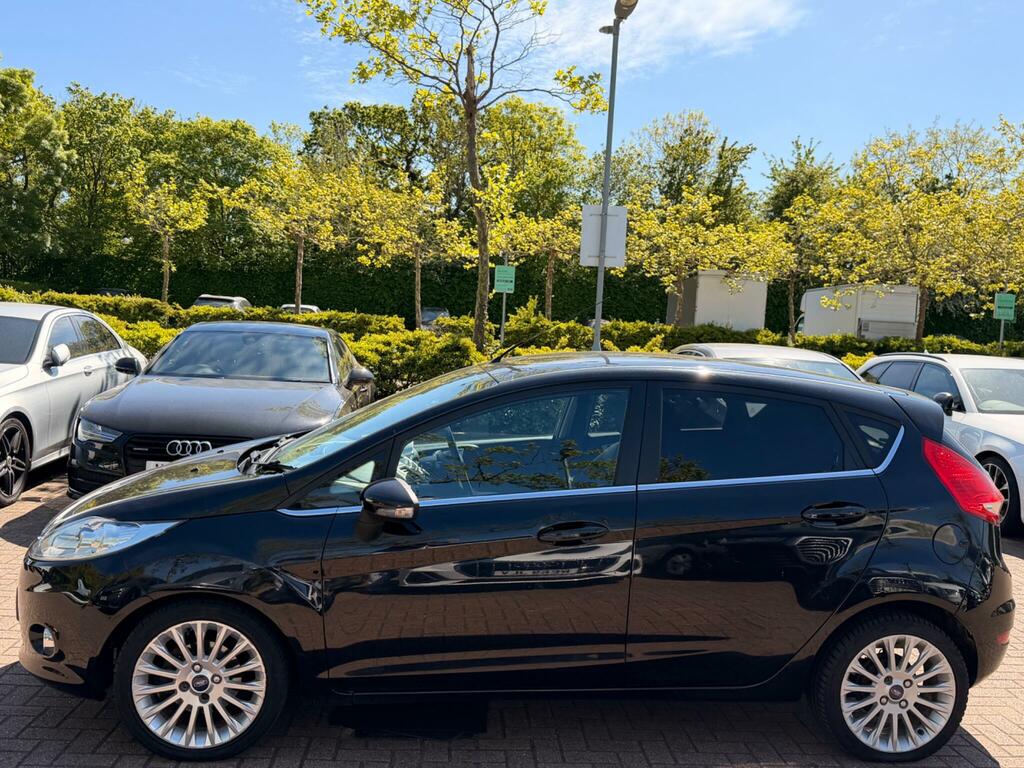 Ford Fiesta 1.4 Titanium ST12GYH Black #5