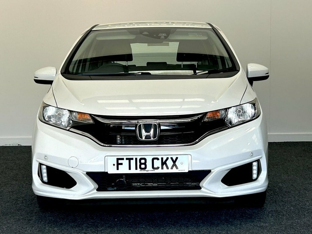Honda Jazz 1.3L Se FT18CKX White #2