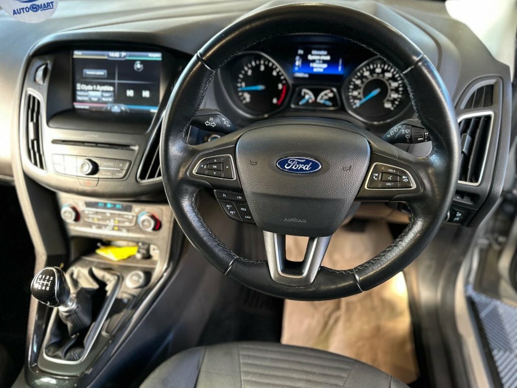 Ford Focus 1.5L Titanium SJ65PTY Silver #6