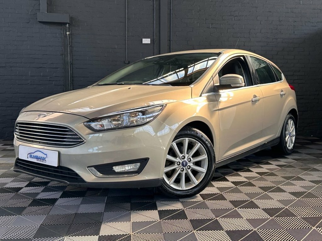 Ford Focus 1.5L Titanium Silver