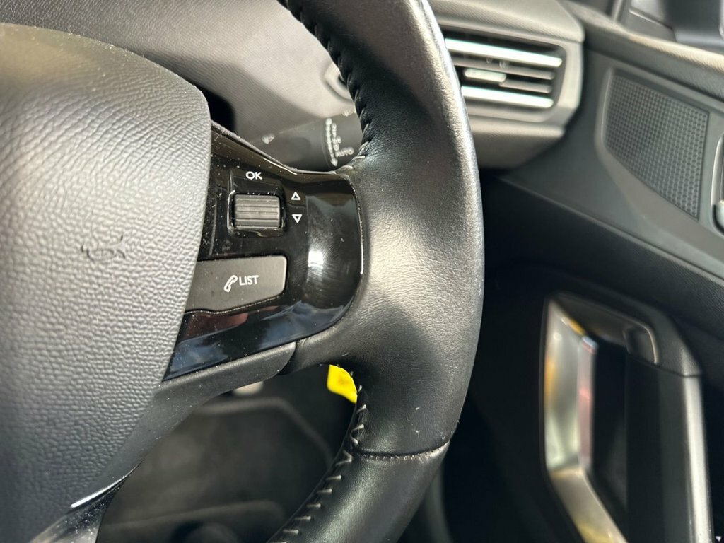 Peugeot 308 1.2L Allure Silver #6