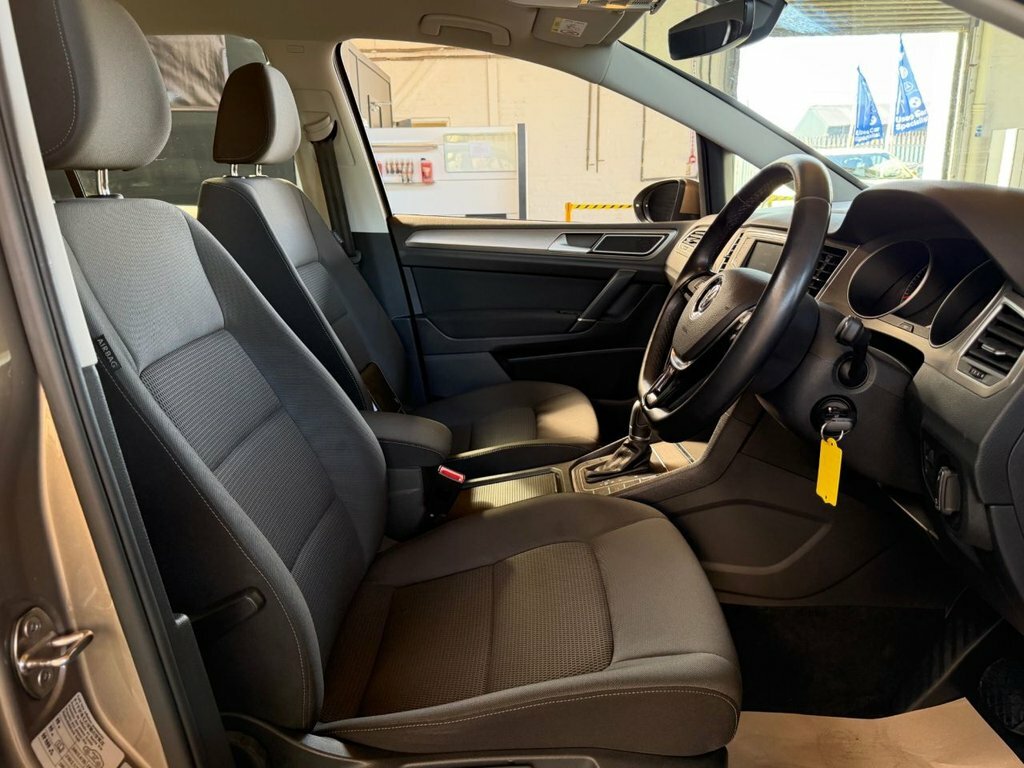 Volkswagen Golf SV 1.4L Se Brown #5