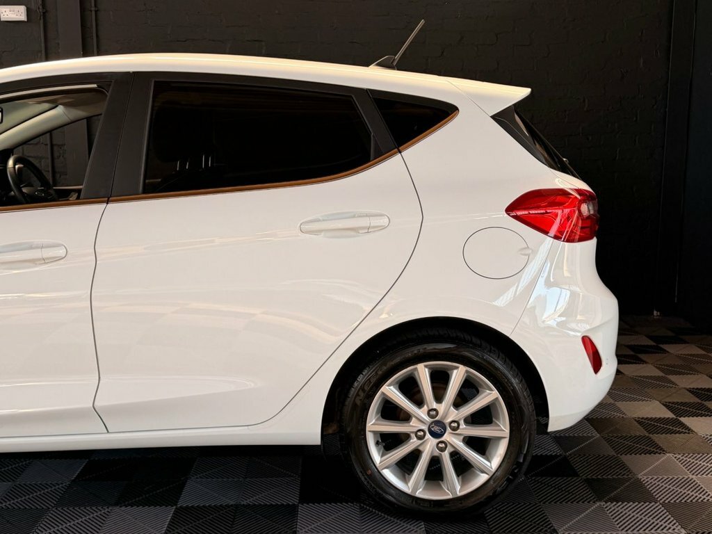 Ford Fiesta 1L Titanium SJ19CGY White #4