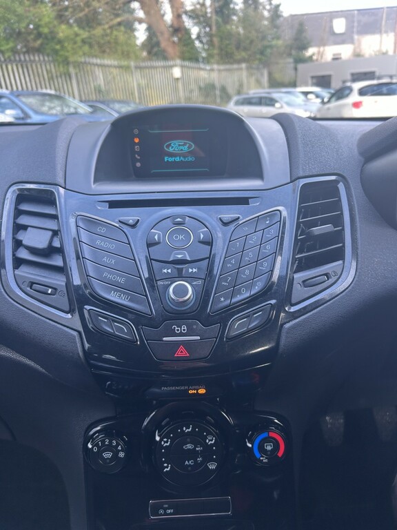 Ford Fiesta Hatchback 1.0 T Ecoboost Zetec 201665 WU65BJV Grey #5