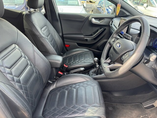 Ford Puma Vignale 1.0 Ecoboost Hybrid Mhev St Line SC71FWB Black #2