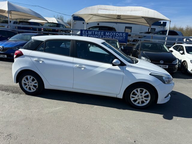Hyundai I20 1.2 Se Hatchback Euro 6. ET17VVC White #5