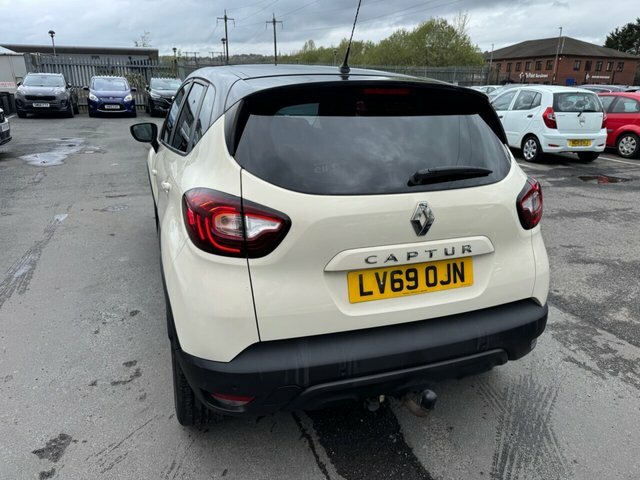 Renault Captur 1.3 Tce Iconic Edition Suv LV69OJN White #6
