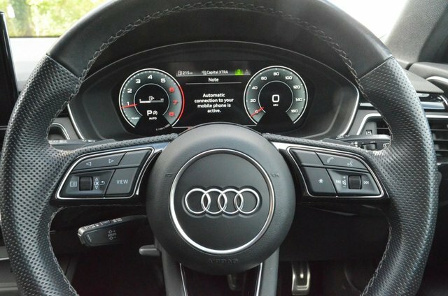 Audi A4 Avant Tfsi 35 Black Edition White #5