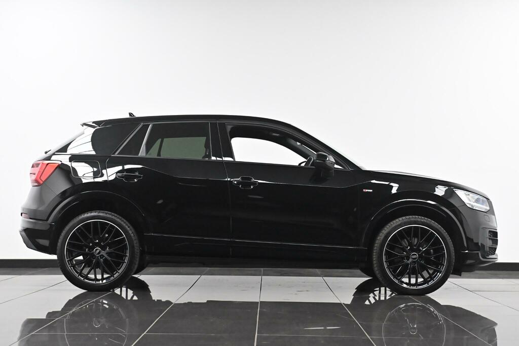 Audi Q2 1.5 Tfsi Cod 35 Black Edition S Tronic Euro 6 Ss  Black #4
