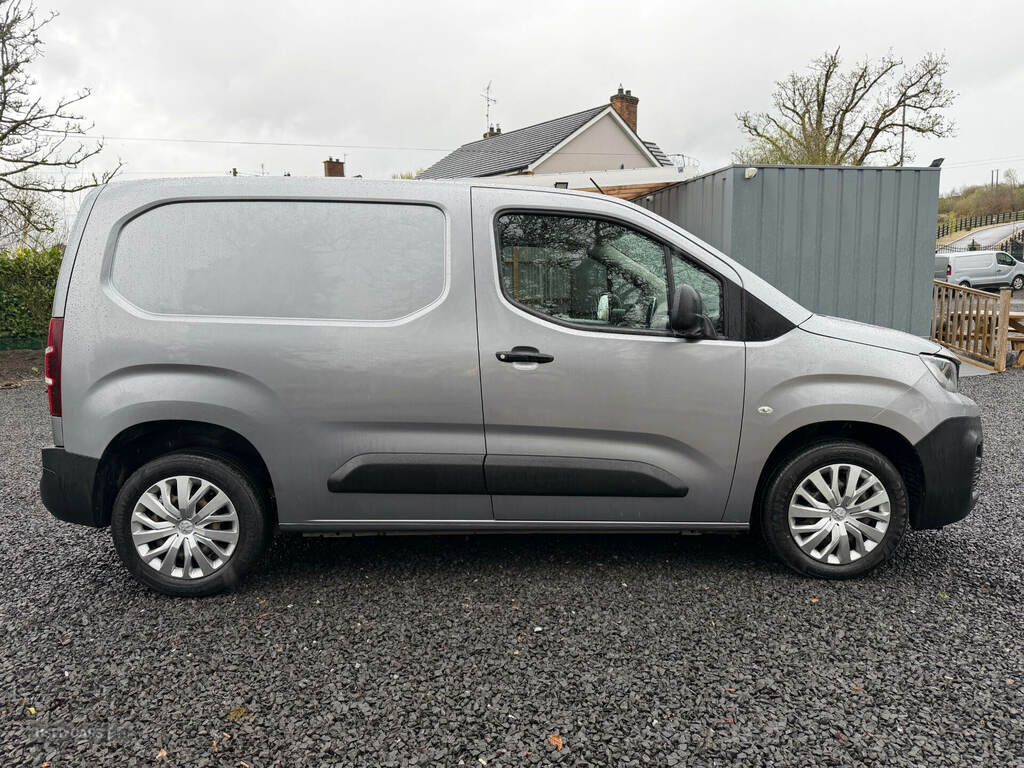 Peugeot Partner 1000 1.6 Bluehdi 100 Professional Van MF19JUY Grey #3