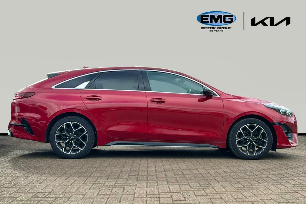 Kia Proceed 1.5 T Gdi Gt Line Shooting Brake Red #3