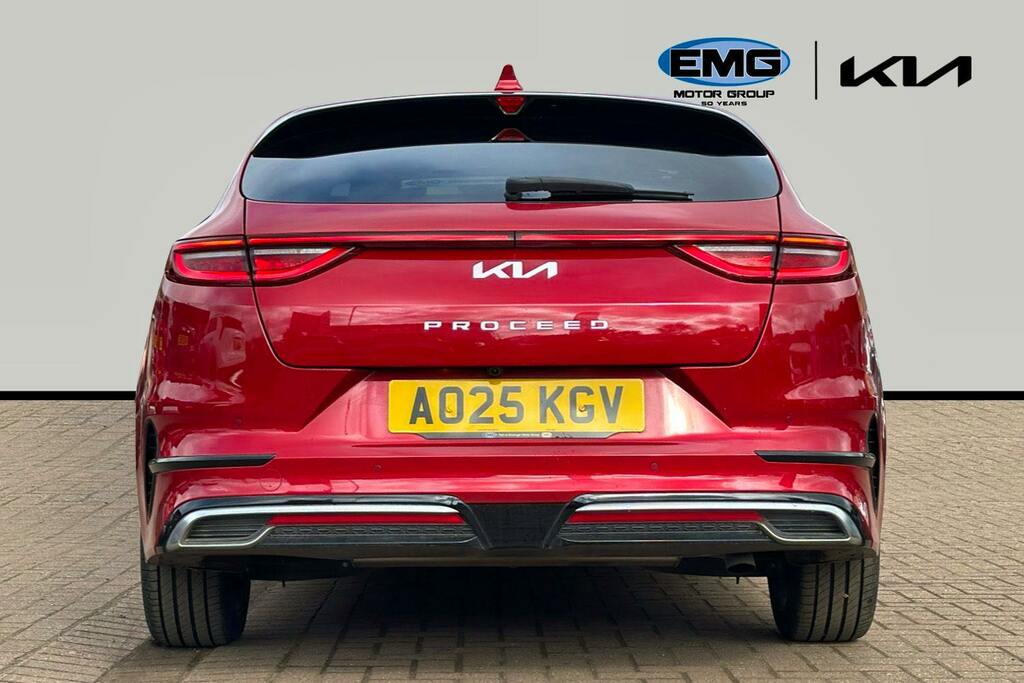 Kia Proceed 1.5 T Gdi Gt Line Shooting Brake Red #5