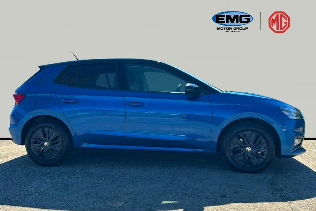 Skoda Fabia 1.5 Tsi Design Edition Hatchback Dsg PY25FEF Blue #3