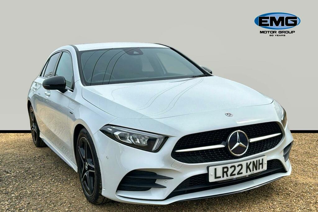 Mercedes-Benz A Class 1.3 A180 Amg Line Edition Executive Hatchback White