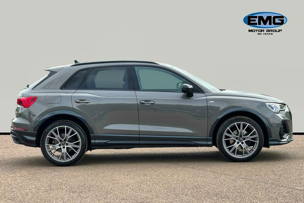 Audi Q3 1.5 Tfsi Cod 35 Black Edition Suv S Tro DX24WSV Grey #3